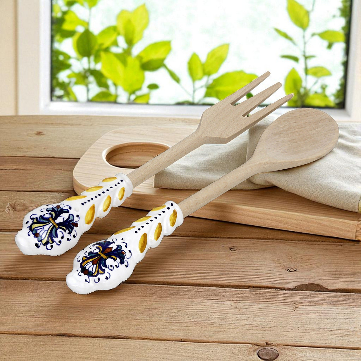 GIFT BOX: Deruta Ceramic and Hard Wood Serving Utensils Set - Ricco Deruta Design