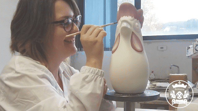 ORVIETO GREEN ROOSTER: Rooster of Fortune pitcher (1 Liter 34 Oz 1 Qt) - tops-selection.shop