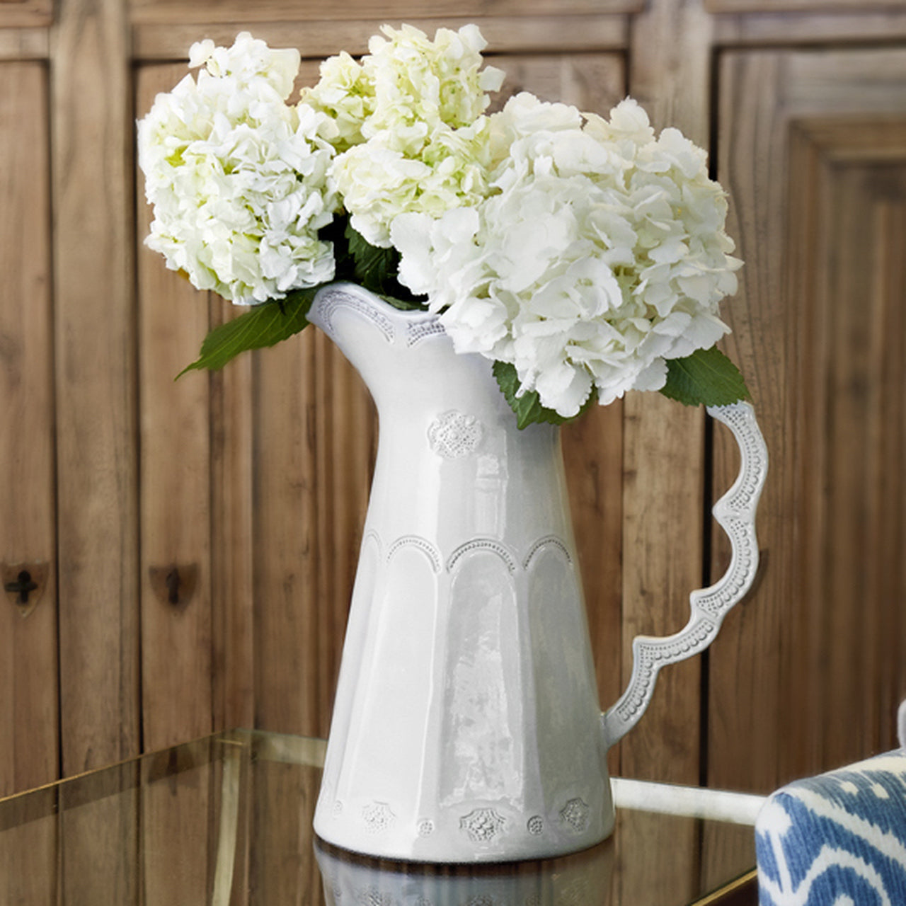 ARTE ITALICA: Merletto Antique Scalloped Pitcher - tops-selection.shop