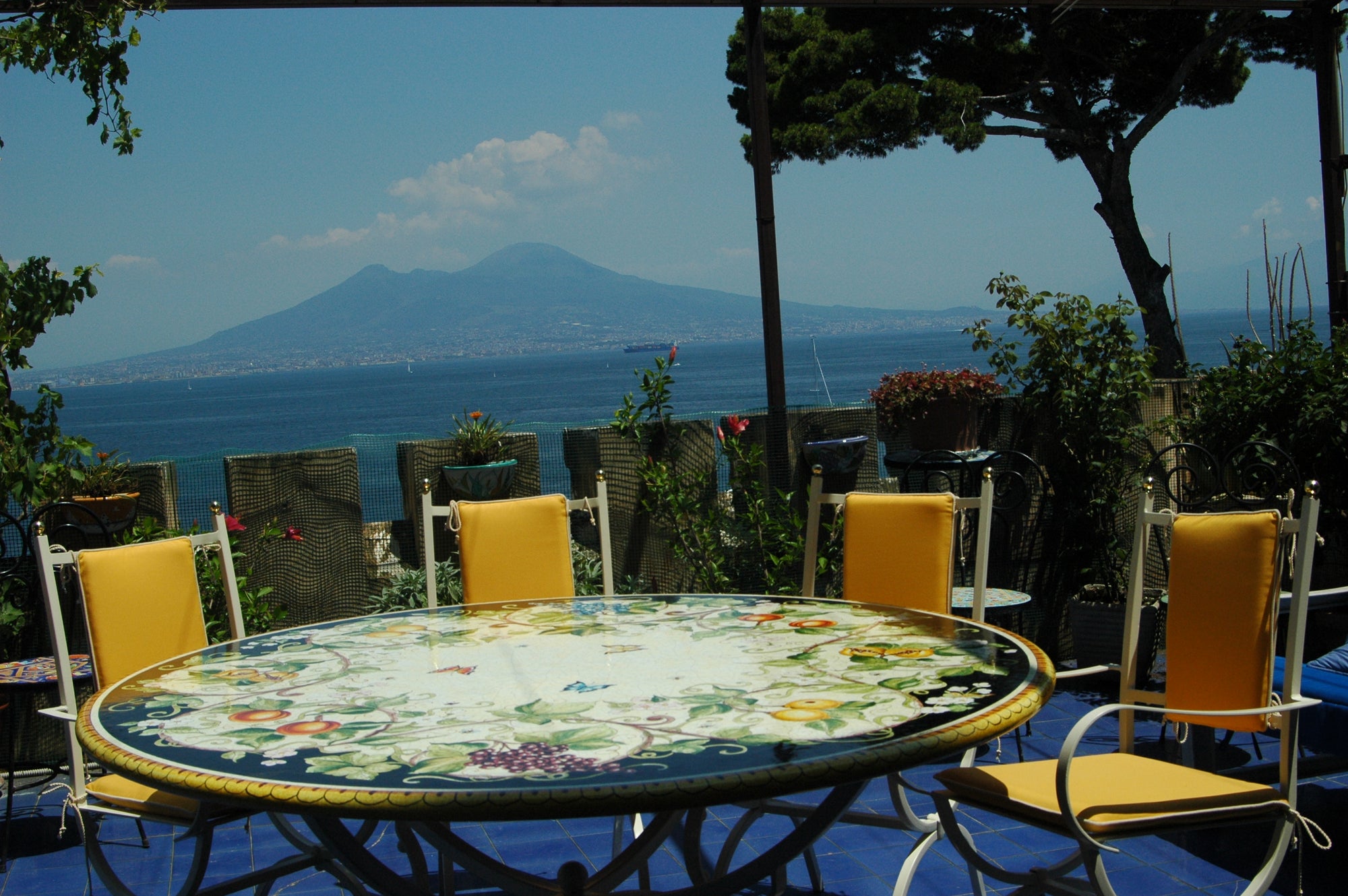 CERAMIC STONE TABLE + IRON BASE: BEVAGNA Design^ - Hand Painted in Deruta, Italy. - tops-selection.shop