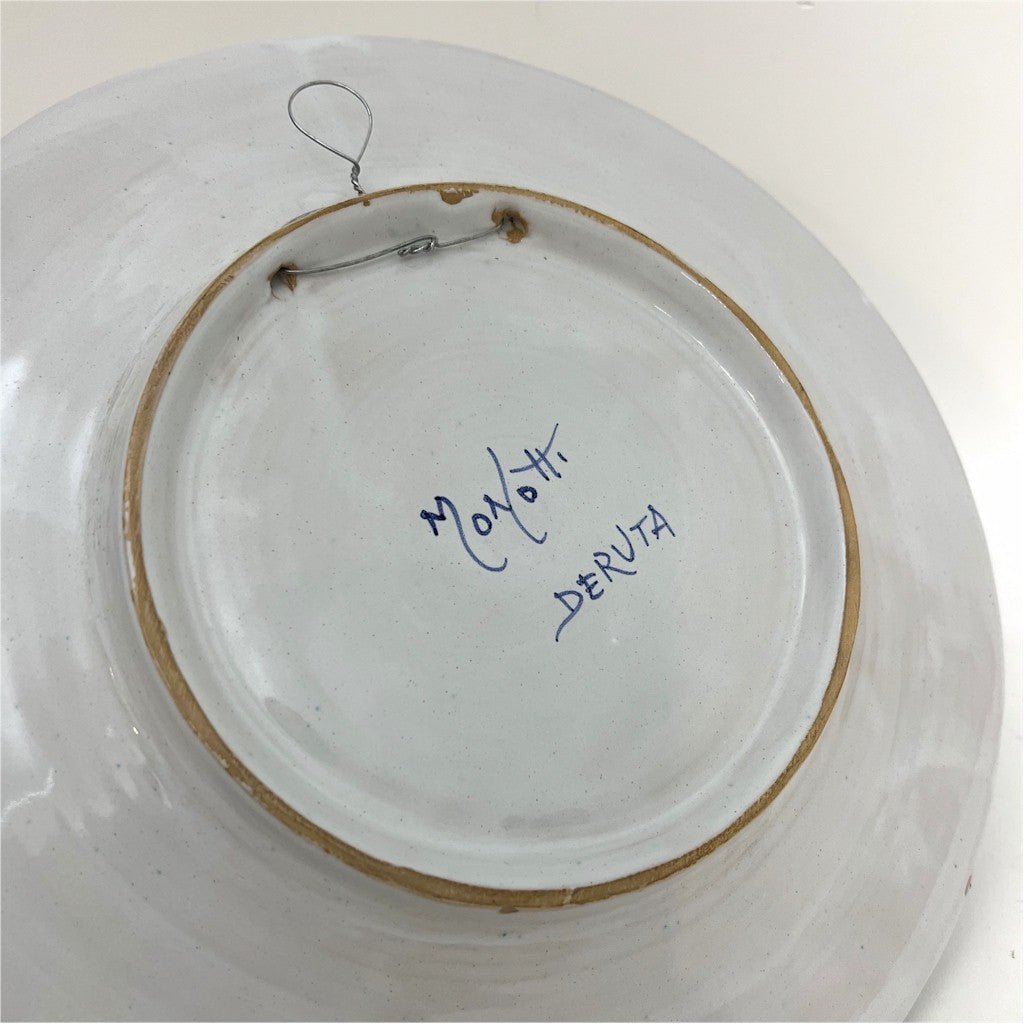 MONOTTI DERUTA: Amore Wall Plates with Noblewomen by the renowned Deruta artistic Claudio Monotti - (SET OF THREE) - tops-selection.shop