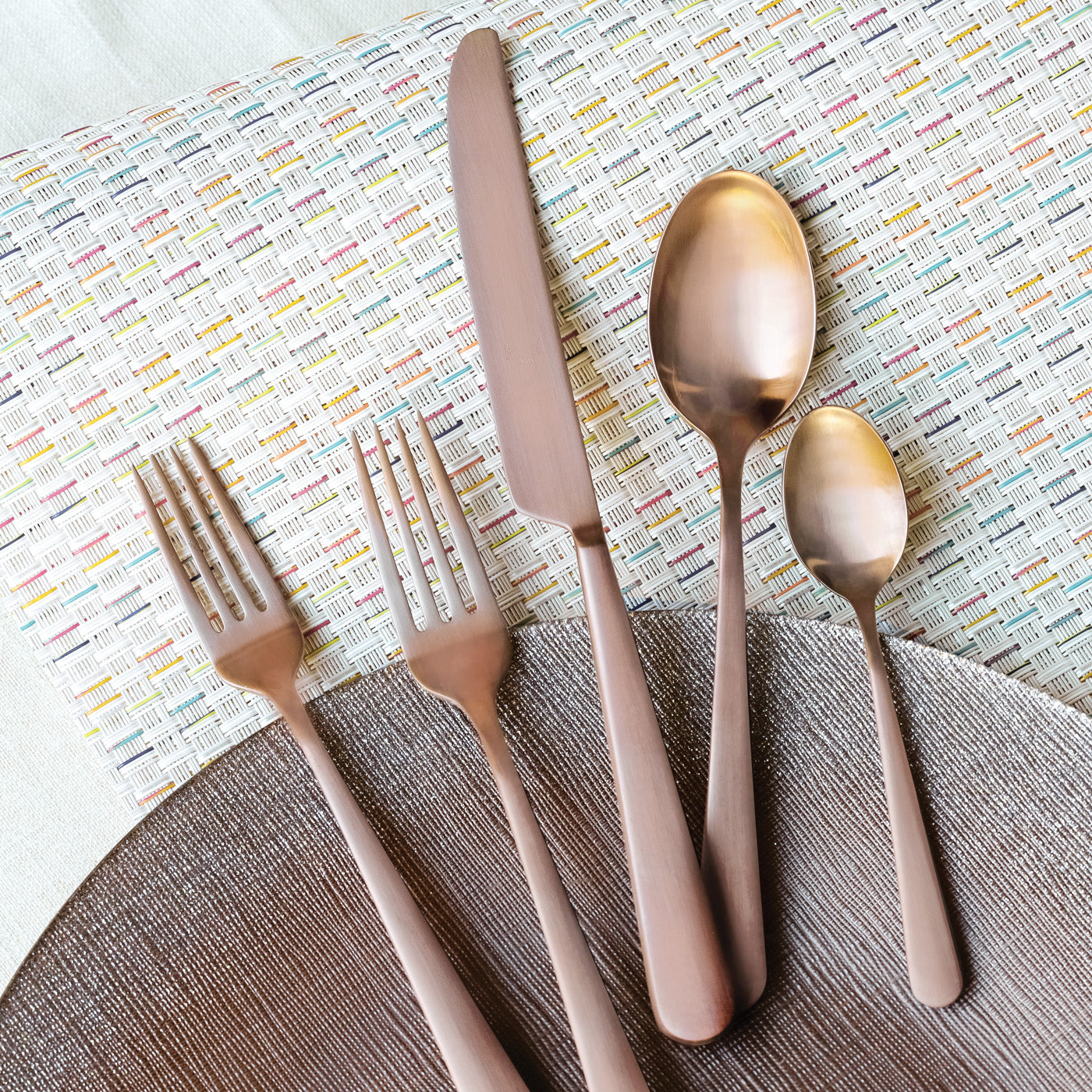 VIETRI: MODA Matte Rose Gold Five-Piece Place Setting [R] - tops-selection.shop